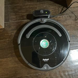 2021 iRobot Roomba